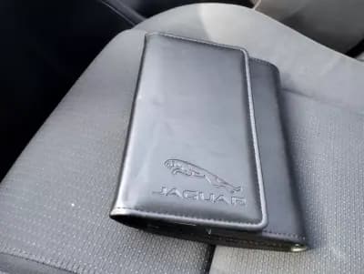 Vendo Jaguar F-Pace 2017 - 24900 EUR, 180000 km - AUTO.MOTO.pt