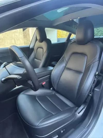 Vendo Tesla Model 3 2019 - 22900 EUR, 117000 km - AUTO.MOTO.pt