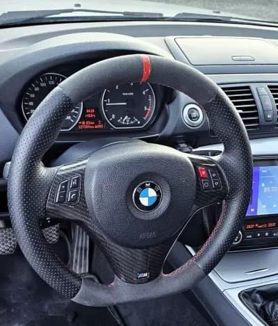 Vendo BMW 118 2018 - 9999 EUR, 300000 km - AUTO.MOTO.pt
