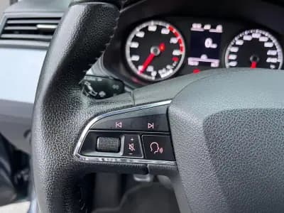 Sell SEAT Arona 2020 - 13650 EUR, 78000 km - AUTO.MOTO.pt