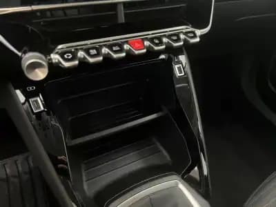 Sell Peugeot 2008 2020 - 14990 EUR, 78391 km - AUTO.MOTO.pt