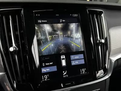 Vendo Volvo V90 2017 - 25490 EUR, 117800 km - AUTO.MOTO.pt