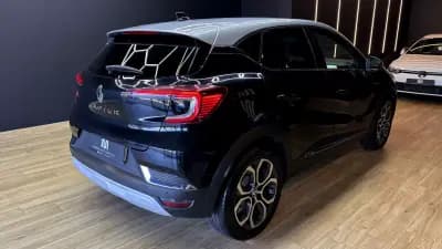 Sell Renault Captur 2023 - 16770 EUR, 70000 km - AUTO.MOTO.pt