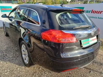 Sell Opel Insignia Sports Tourer 2011 - 7150 EUR, 176528 km - AUTO.MOTO.pt