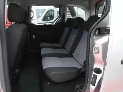 Sell Peugeot Partner 2016 - 12900 EUR, 211456 km - AUTO.MOTO.pt