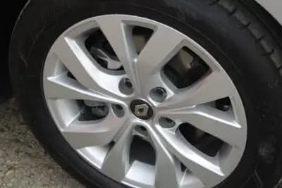 Sell Renault Mégane 2020 - 13990 EUR, 180000 km - AUTO.MOTO.pt