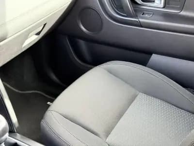 Vendo Land Rover Discovery Sport 2015 - 15900 EUR, 166000 km - AUTO.MOTO.pt