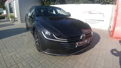 Vendo Volkswagen Arteon 2019 - 26650 EUR, 90000 km - AUTO.MOTO.pt