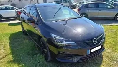 Vendo Opel Astra Sports Tourer 2022 - 14490 EUR, 130000 km - AUTO.MOTO.pt