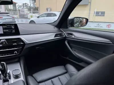 Vendo BMW 530e 2019 - 25950 EUR, 199000 km - AUTO.MOTO.pt