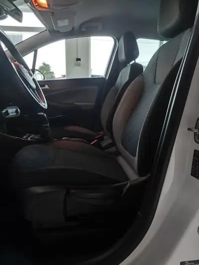 Vendo Opel Crossland X 2019 - 11950 EUR, 65500 km - AUTO.MOTO.pt