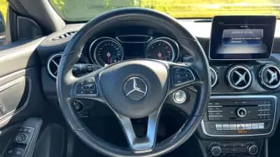 Sell Mercedes-Benz CLA 200 2019 - 29990 EUR, 33564 km - AUTO.MOTO.pt