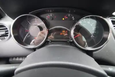 Vendo Peugeot 5008 2015 - 7450 EUR, 221000 km - AUTO.MOTO.pt