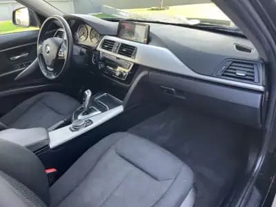 Vendo BMW 318 2015 - 13900 EUR, 260000 km - AUTO.MOTO.pt