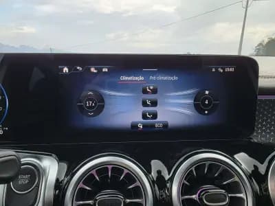 Sell Mercedes-Benz EQB 2025 - 65000 EUR, 20000 km - AUTO.MOTO.pt