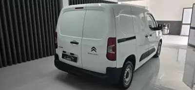 Vendo Citroën Berlingo 2021 - 17500 EUR, 49659 km - AUTO.MOTO.pt