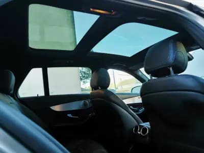 Vendo Mercedes-Benz C 300 2020 - 28950 EUR, 166000 km - AUTO.MOTO.pt