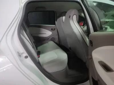 Vendo Renault Zoe 2019 - 10950 EUR, 82000 km - AUTO.MOTO.pt