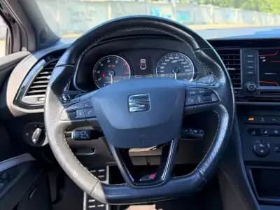 Sell SEAT Leon 2015 - 24900 EUR, 129900 km - AUTO.MOTO.pt