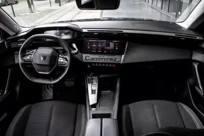 Vendo Peugeot 308 SW 2023 - 21460 EUR, 127430 km - AUTO.MOTO.pt