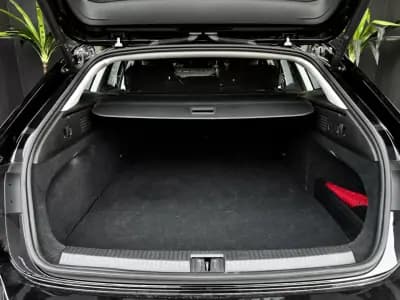 Sell Volkswagen Arteon 2023 - 31990 EUR, 45800 km - AUTO.MOTO.pt