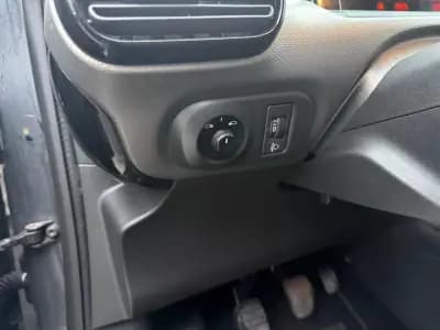 Sell Citroën C4 Cactus 2014 - 11900 EUR, 162500 km - AUTO.MOTO.pt