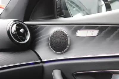 Vendo Mercedes-Benz E 220 2021 - 36900 EUR, 78024 km - AUTO.MOTO.pt