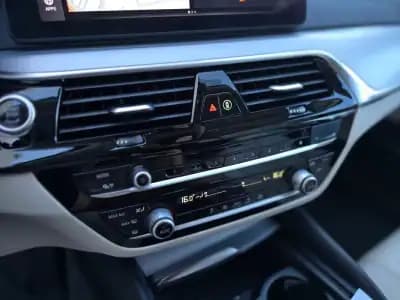 Vendo BMW 520 2021 - 35500 EUR, 95000 km - AUTO.MOTO.pt