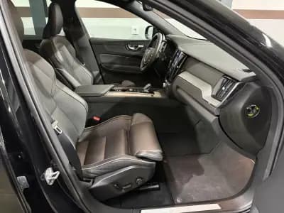 Sell Volvo XC 60 2024 - 59900 EUR, 11000 km - AUTO.MOTO.pt