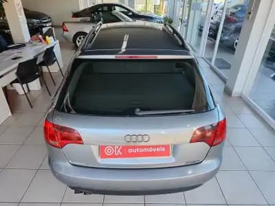 Vendo Audi A4 Avant 2006 - 7350 EUR, 292800 km - AUTO.MOTO.pt