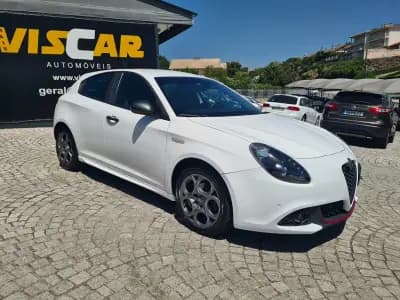 Sell Alfa Romeo Giulietta 2019 - 15790 EUR, 146000 km - AUTO.MOTO.pt