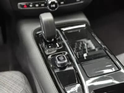 Vendo Volvo V60 2023 - 37500 EUR, 75000 km - AUTO.MOTO.pt