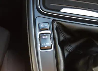 Vendo BMW 318 2013 - 14900 EUR, 154000 km - AUTO.MOTO.pt