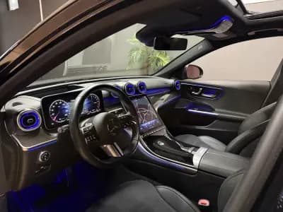 Vendo Mercedes-Benz C 300e 2024 - 55990 EUR, 27748 km - AUTO.MOTO.pt