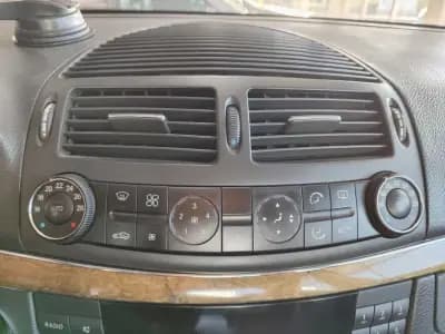 Vendo Mercedes-Benz E 220 2003 - 5500 EUR, 500000 km - AUTO.MOTO.pt