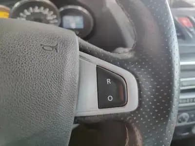 Vendo Renault Mégane Coupe 2010 - 18950 EUR, 157000 km - AUTO.MOTO.pt