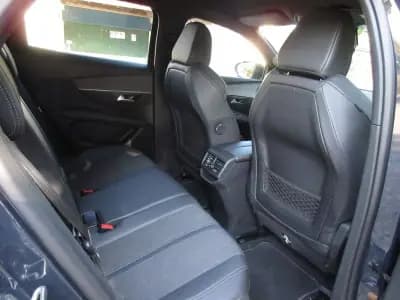 Vendo Peugeot 3008 2019 - 22990 EUR, 98000 km - AUTO.MOTO.pt