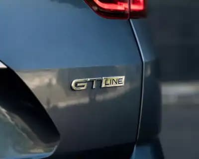 Sell Renault Mégane Sport Tourer 2018 - 15990 EUR, 126740 km - AUTO.MOTO.pt