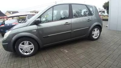 Vendo Renault Scénic 2004 - 3780 EUR, 154526 km - AUTO.MOTO.pt