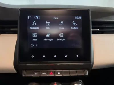 Vendo Renault Clio 2023 - 16250 EUR, 68855 km - AUTO.MOTO.pt