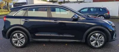 Vendo Kia e-Niro 2022 - 23490 EUR, 65800 km - AUTO.MOTO.pt