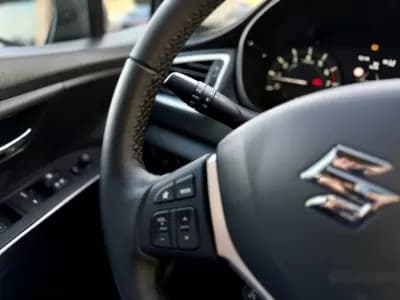 Vendo Suzuki S-Cross 2025 - 33950 EUR, 30 km - AUTO.MOTO.pt