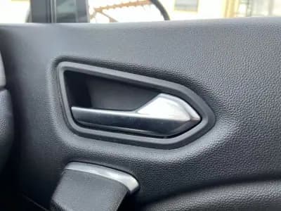 Vendo Renault Captur 2021 - 14950 EUR, 119000 km - AUTO.MOTO.pt