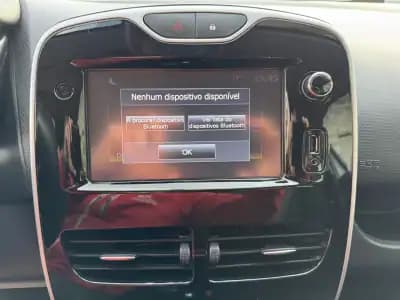 Sell Renault Clio Sport Tourer 2015 - 8750 EUR, 190000 km - AUTO.MOTO.pt