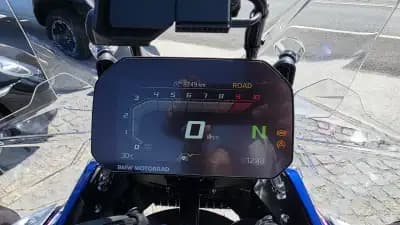 Sell BMW R 1300 GS Adventure 2025 - 29900 EUR, 8749 km - AUTO.MOTO.pt