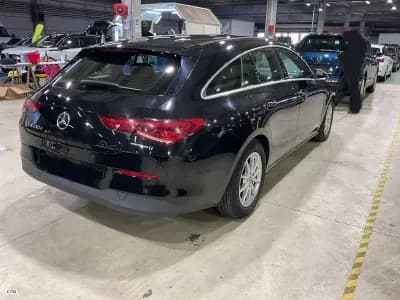 Vendo Mercedes-Benz CLA 180 2021 - 25900 EUR, 119616 km - AUTO.MOTO.pt