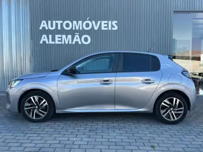 Sell Peugeot 208 2023 - 16250 EUR, 51669 km - AUTO.MOTO.pt