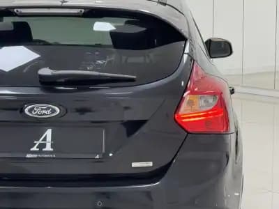 Vendo Ford Focus 2012 - 8990 EUR, 197000 km - AUTO.MOTO.pt