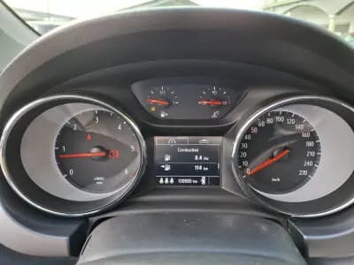 Vendo Opel Astra 2017 - 13000 EUR, 99950 km - AUTO.MOTO.pt