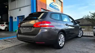 Sell Peugeot 308 SW 2018 - 10800 EUR, 175000 km - AUTO.MOTO.pt